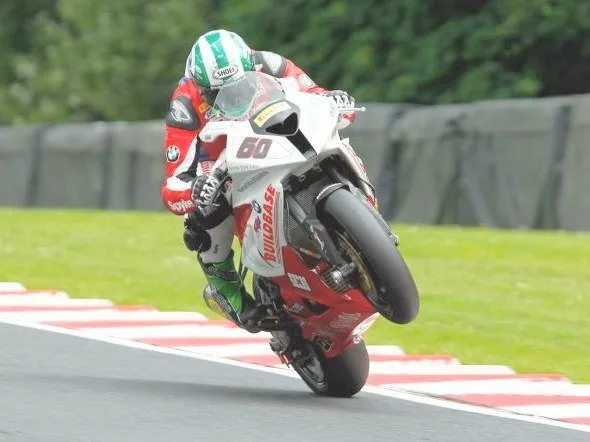 peter hickman bsb 2012 buildbase bmw