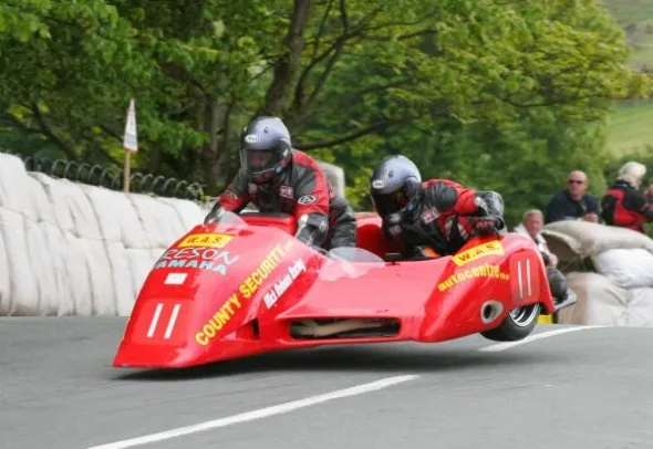 philip dongworth sidecar tourist trophy