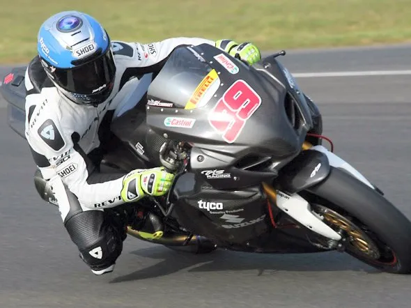 pj jacobsen test tas suzuki sbk