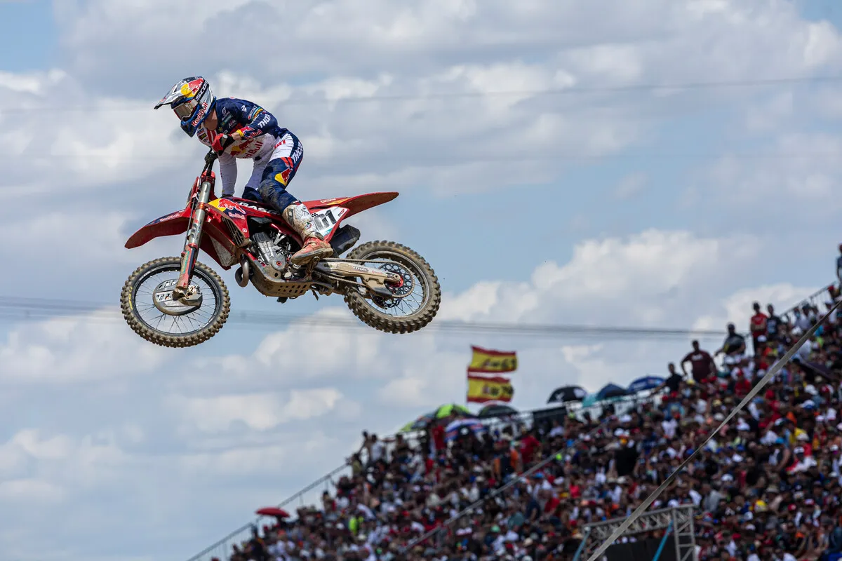podio guadagnini mxgp spain