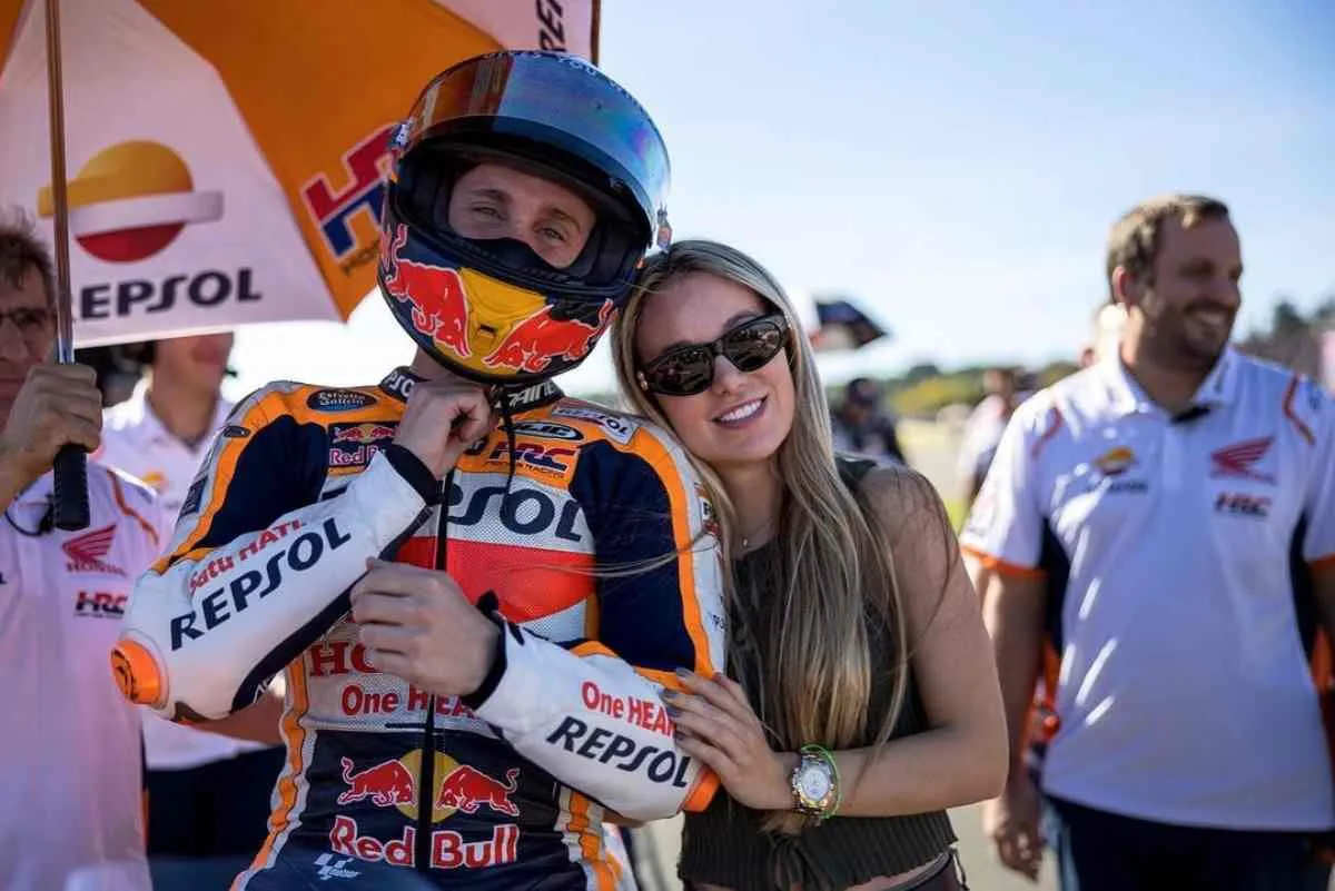 pol espargaro e carlota bertran