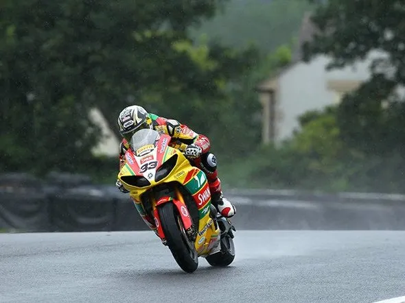 race2 oultonpark2 bsb 2011