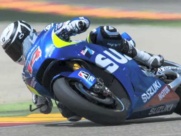 randy de puniet test suzuki aragon 2013