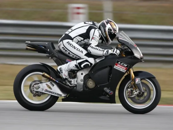 randydepuniet lcrhonda testsepang