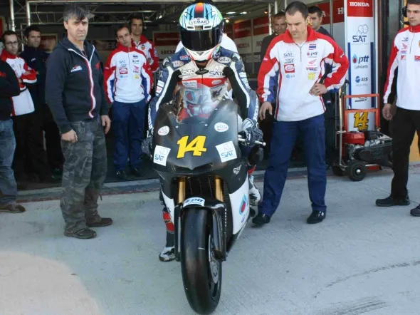 ratthapark wilairot test valencia ftrmoto