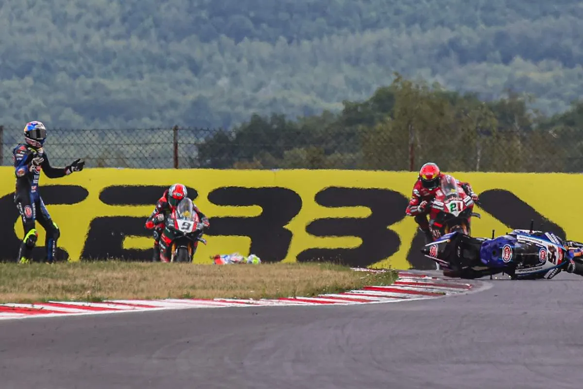 razgatlioglu caduta most sbk