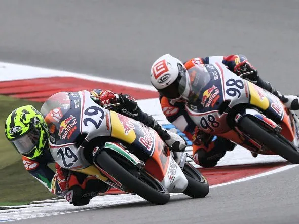 red bull rookies cup gara1 assen 2013 2
