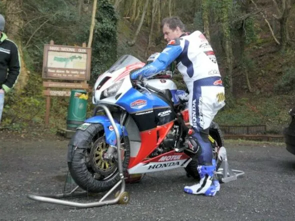 road iomtt spot 2012 mcguinness