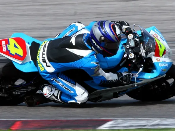 roberto tamburini yamahar6 bikeservice