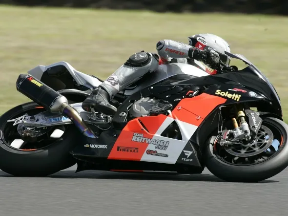 rolandresch action phillipisland