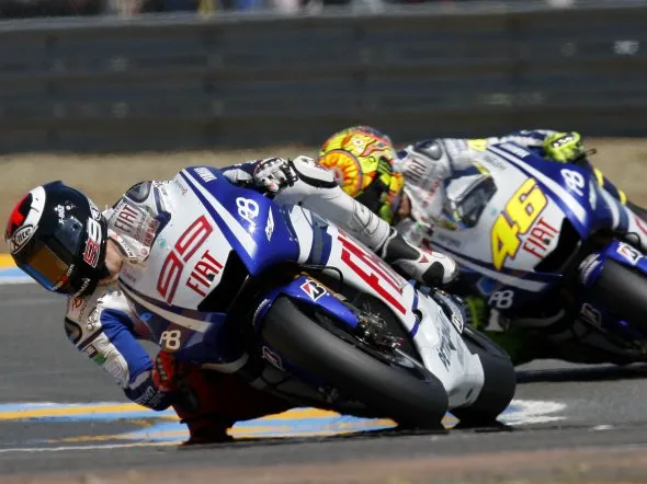 rossi vs lorenzo lemans