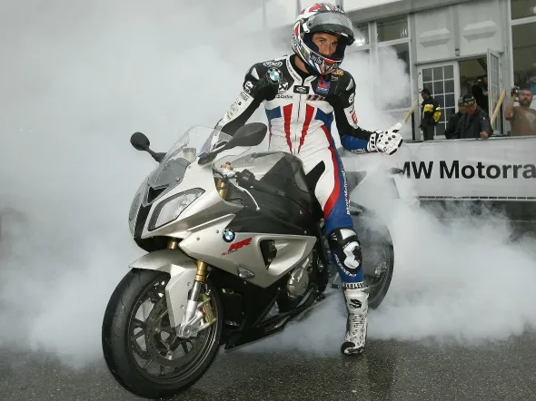 ruben xaus bmw s1000rr motorrad days