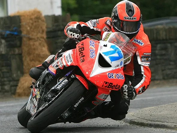 ryan farquhar road racing kawasaki 2009