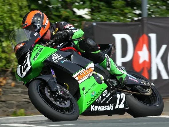 ryan farquhar senior tt 2010