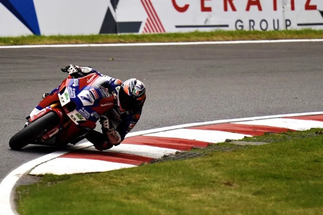 ryan vickers practice cadwell park 2021