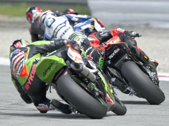 sbk pre pirelli donington park 1