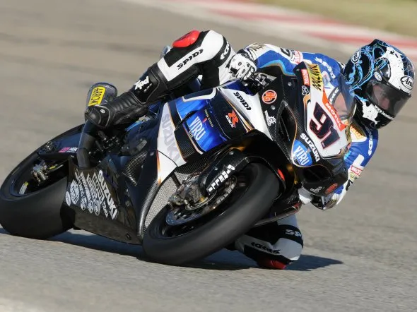 sbkkyalami leonhaslam suzuki 2010