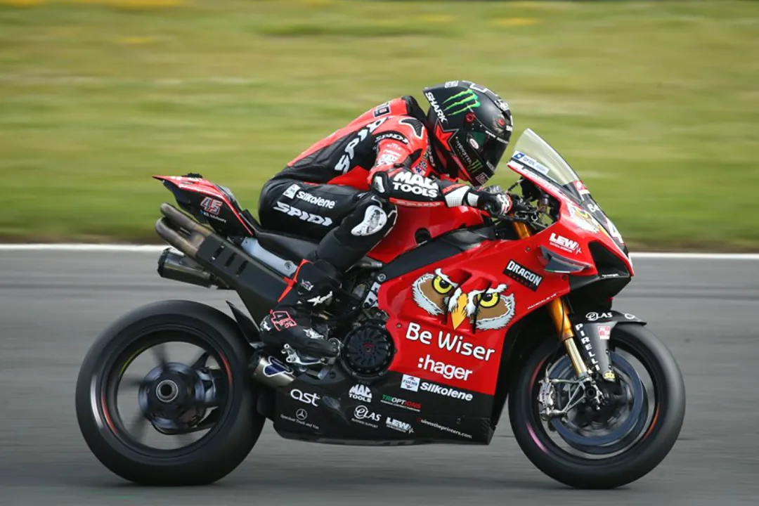 scott redding fp1 snetterton 2019