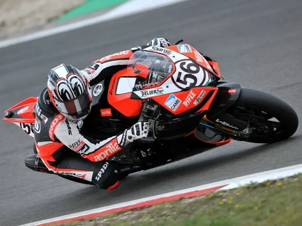 shinya nakano aprilia rsv4 nurburgring