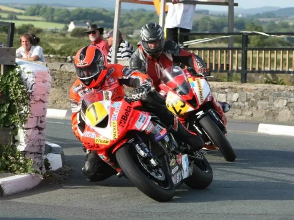 southern 100 action 2009 farquhar