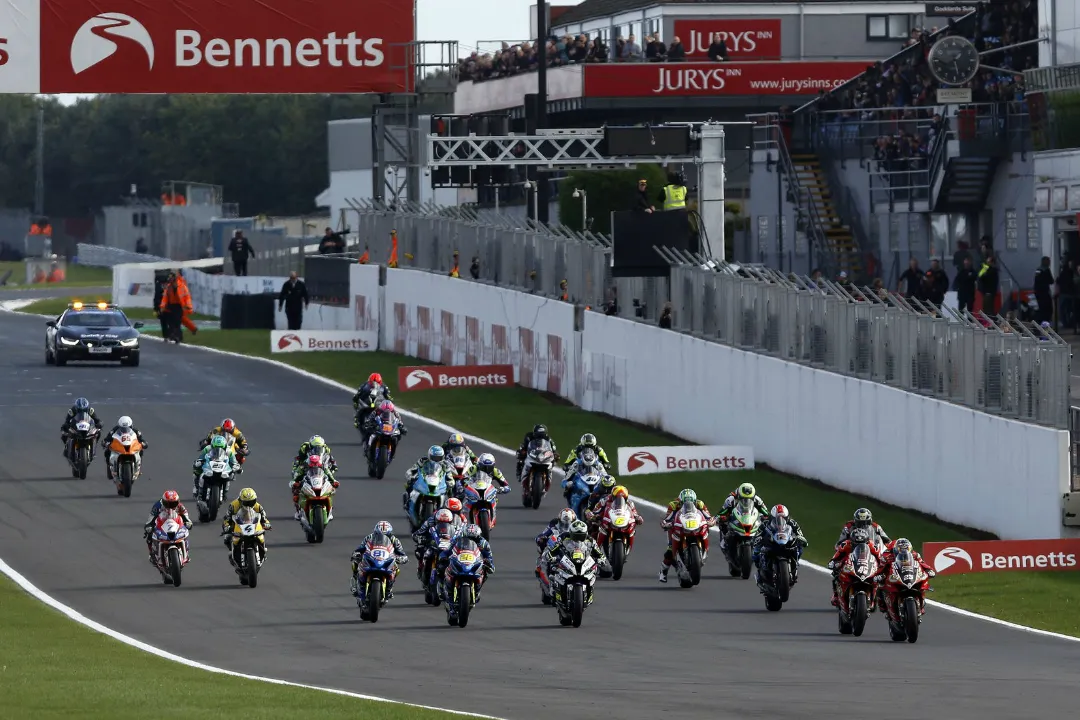 start britishsuperbike donington 2019