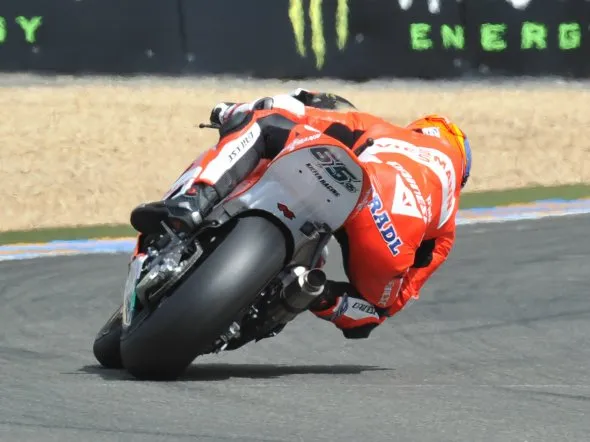 stefan bradl action lemans 2011