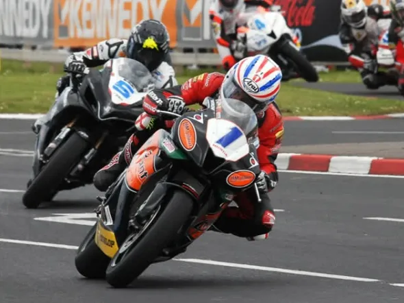 steve plater supersport nw200 2009