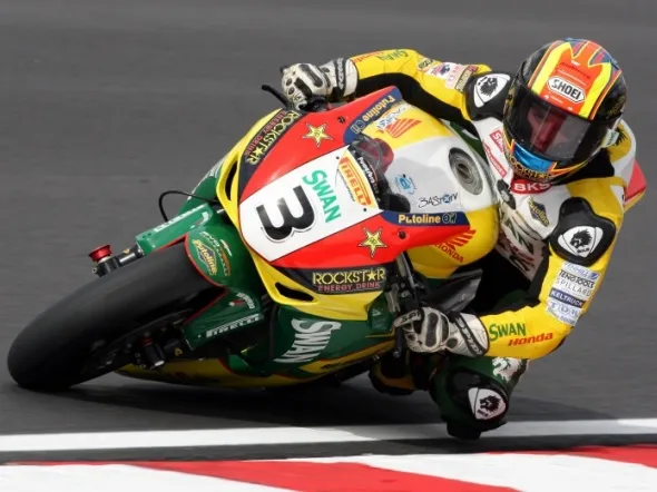 stuart easton swanhonda indy brandshatch