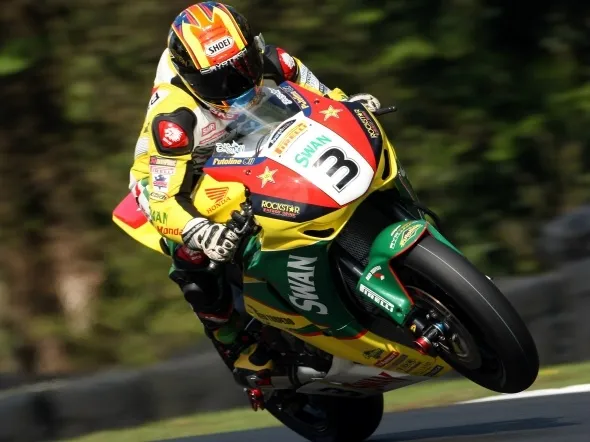 stuarteaston swanhondabsb2010