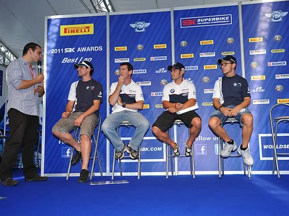 superbike paddock show magny cours 2011 2