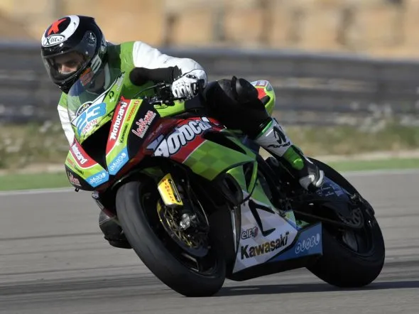 supersport david salom test kawasaki