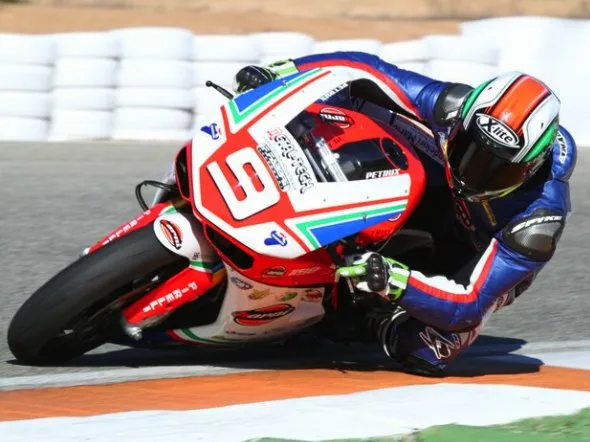 superstock 1000 danilo petrucci test cartagena 2011