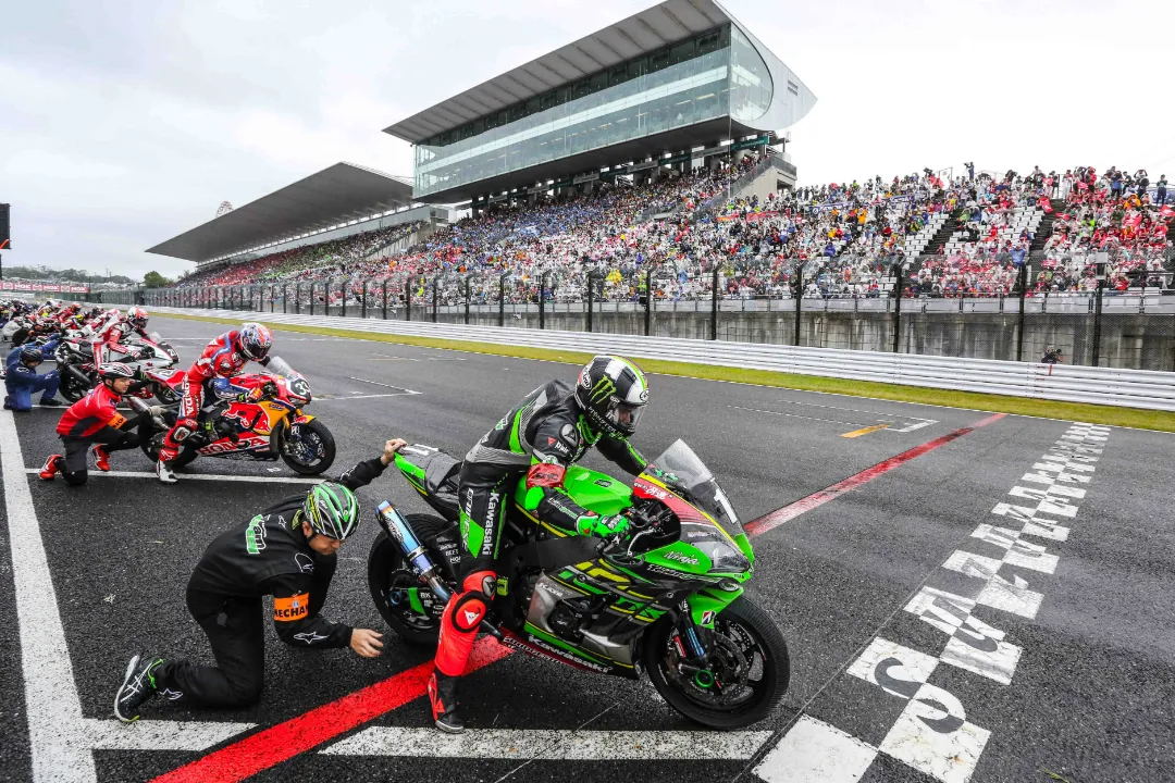 suzuka 8hours start 2018