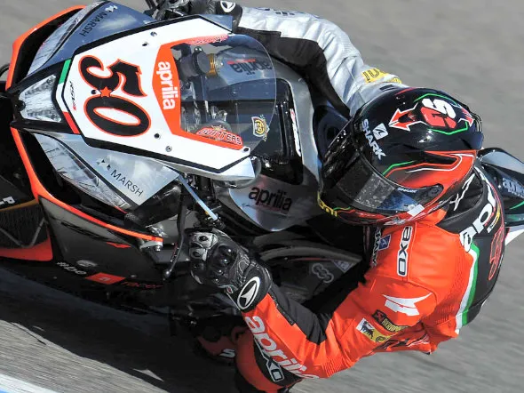 sylvain guintoli fp1 magnysbk