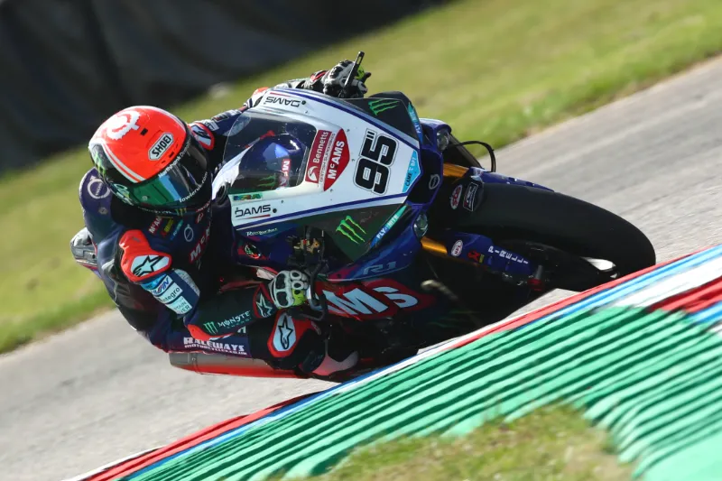 tarran mackenzie practice thruxton