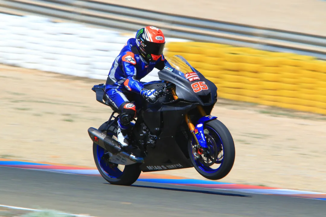 tarran mackenzie test yamaha r1 2020 almeria