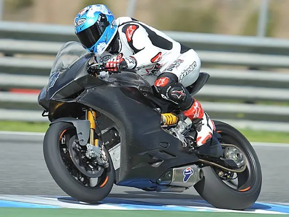 team ducati alstare ducati 1199 panigale sbk test jerez 2013 1