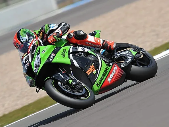 tom sykes race1 donington 2013