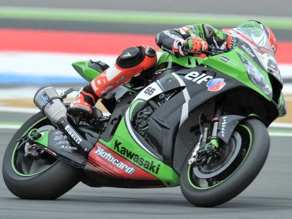 tom sykes race1 sbk magny cours 2013