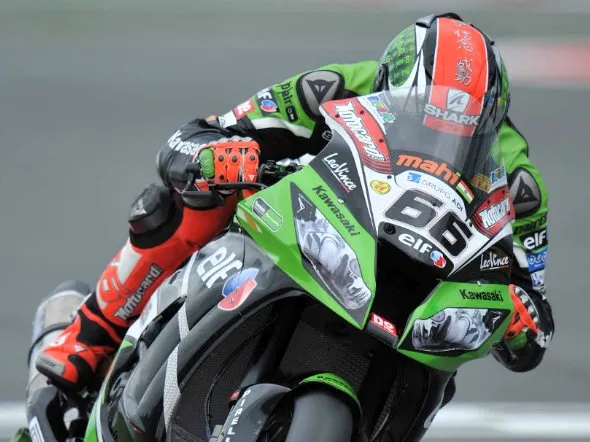 tom sykes race2 magnycours 2013