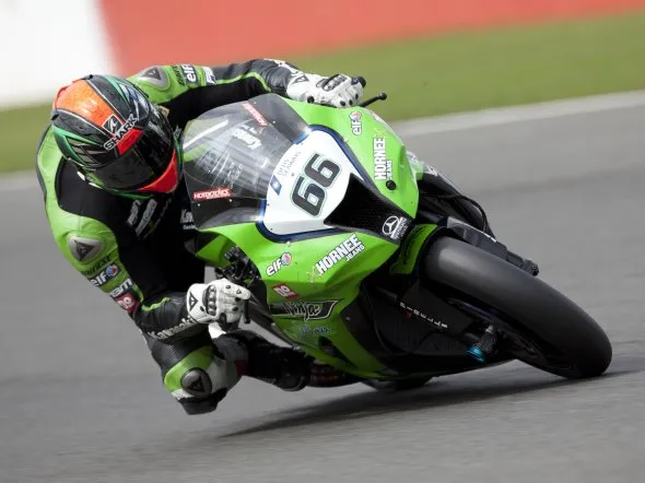 tom sykes silverstone 2011