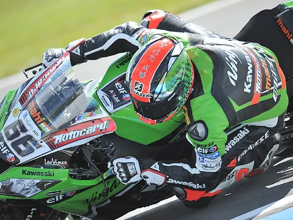 tom sykes warm up donington 2013