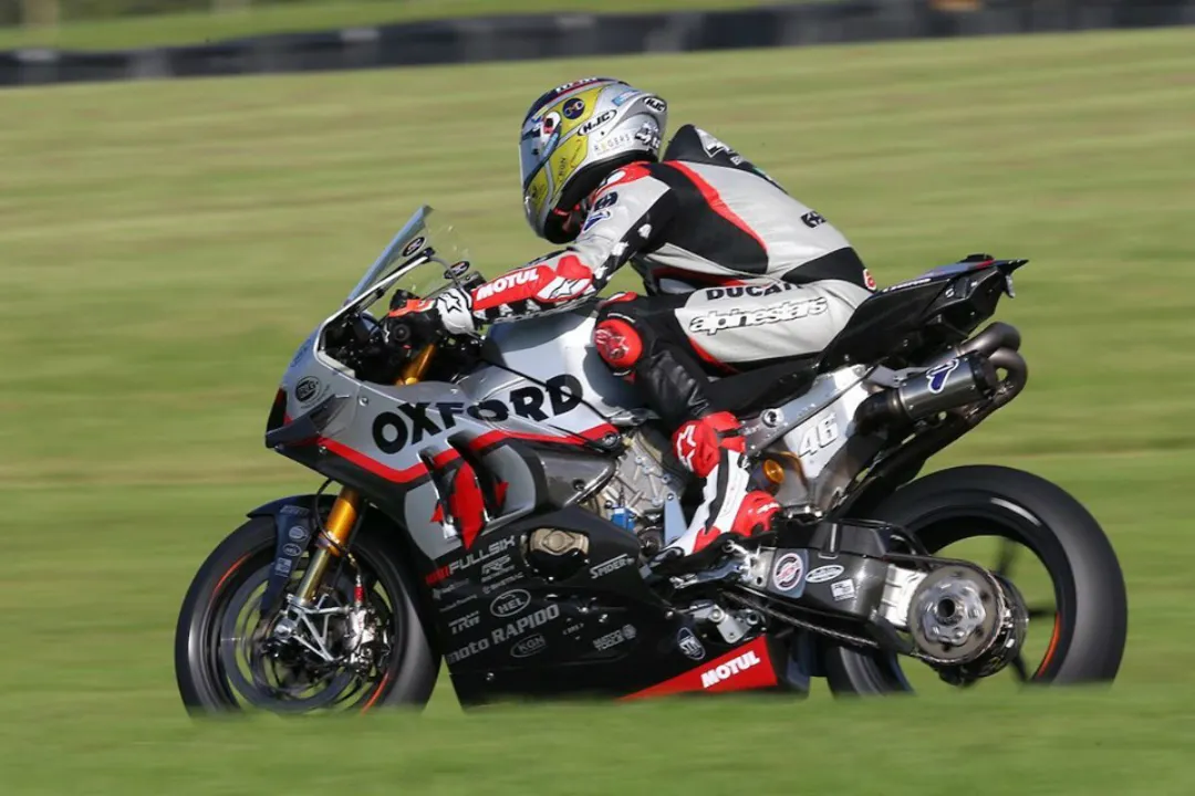 tommy bridewell practice cadwell park