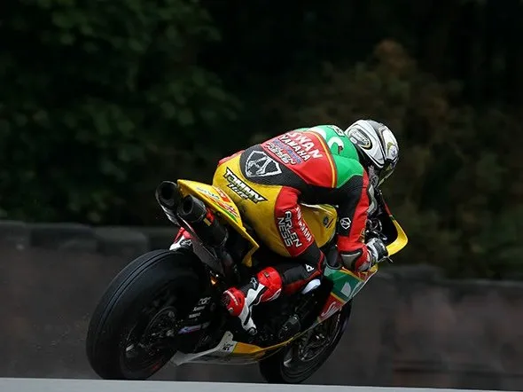 tommy hill gara1 oulton park 2011 2