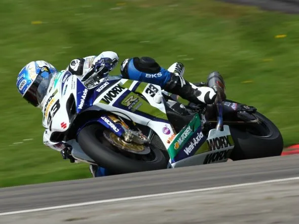 tommy hill oultonpark races 2010