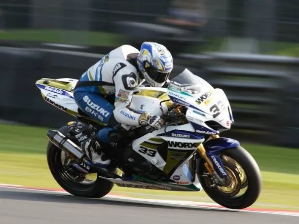 tommy hill pole oultonpark 2010