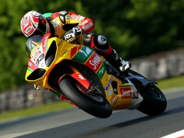 tommy hill qualifiche oultonpark 2011
