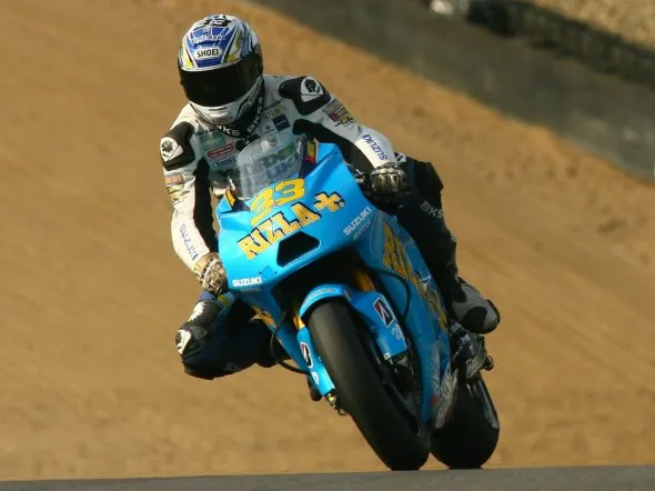 tommy hill suzuki gsvr brandshatch