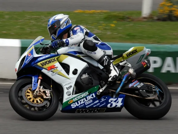 tommy hill test crescent suzuki mallory park