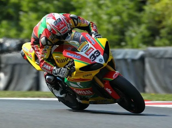 tommy hill warm up oulton park 2011